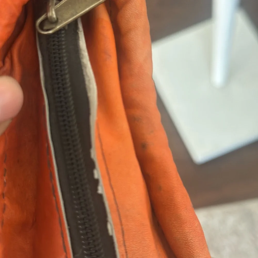 Kiondo Handwoven African Sisal Tote Bag - Picture 8 of 9